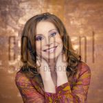 14-01-2005 Marianne Mudder at studio in Amsterdam, by order of Pulse Magazine. January 14, 2005.

[keywords]Posed, Smiling[/keywords]